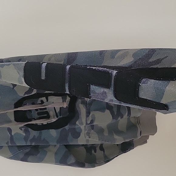 Vintage Y2K UFC camo hoodie - Picture 2 of 4